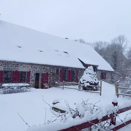 Le Du Bout Du Monde Auvergne Σπίτι διακοπών *